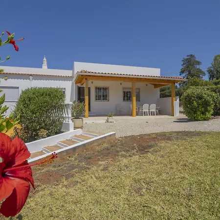 Casa Da Palmeira بيت للعطل